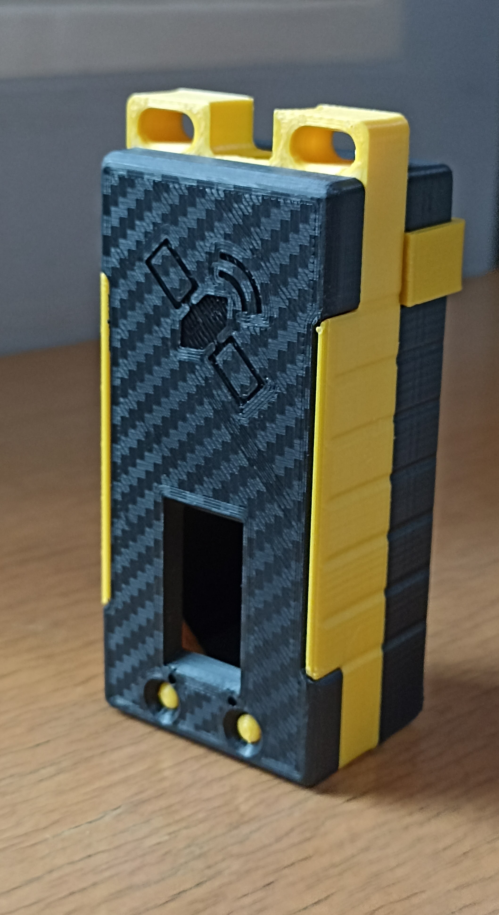 Case HELTEC TRACKER V1